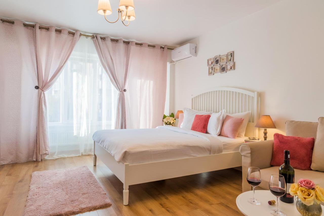 Studio T By Mrg Apartments Bukares Bagian luar foto