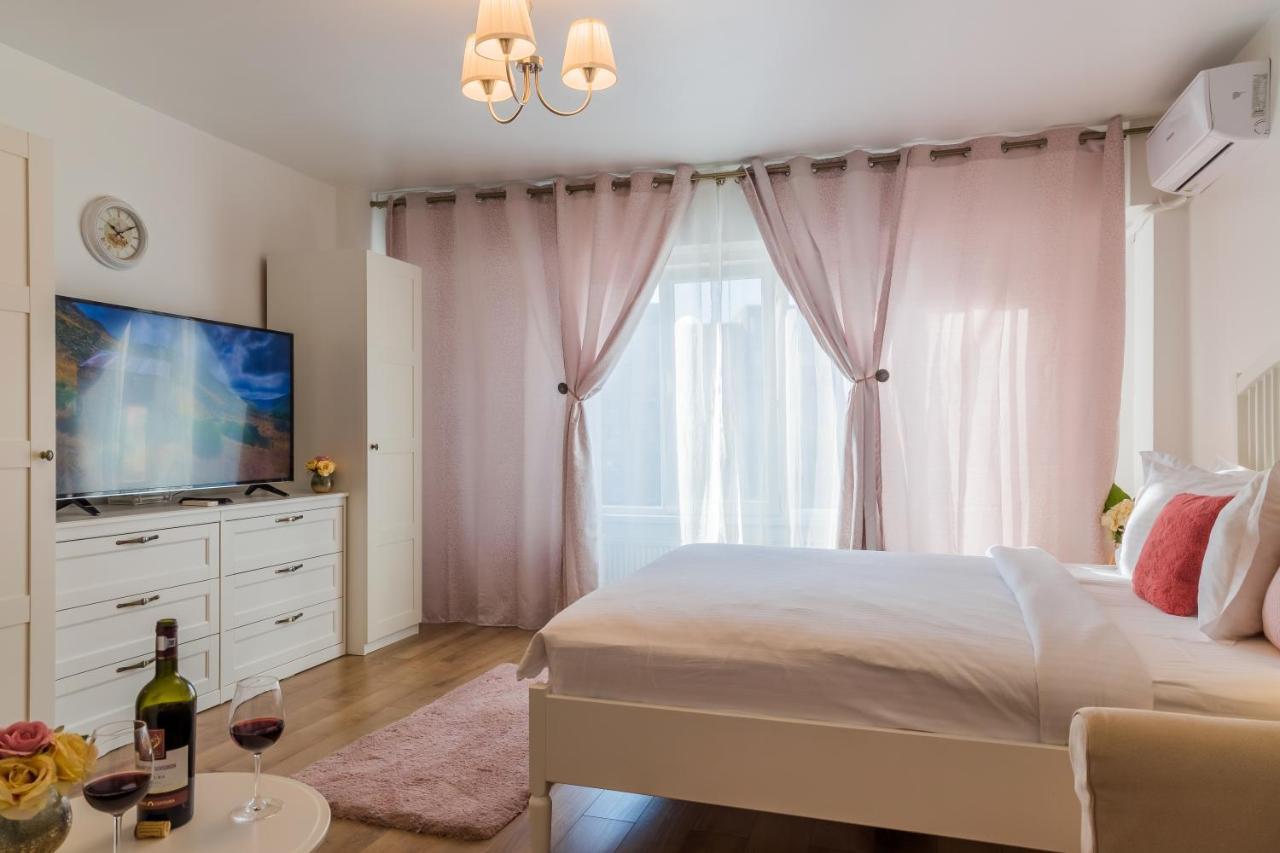 Studio T By Mrg Apartments Bukares Bagian luar foto