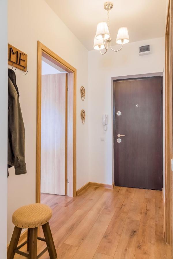 Studio T By Mrg Apartments Bukares Bagian luar foto